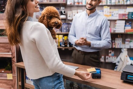 Canadian Pet Store Owners: Make Tax Calculations Easy with eTailPet