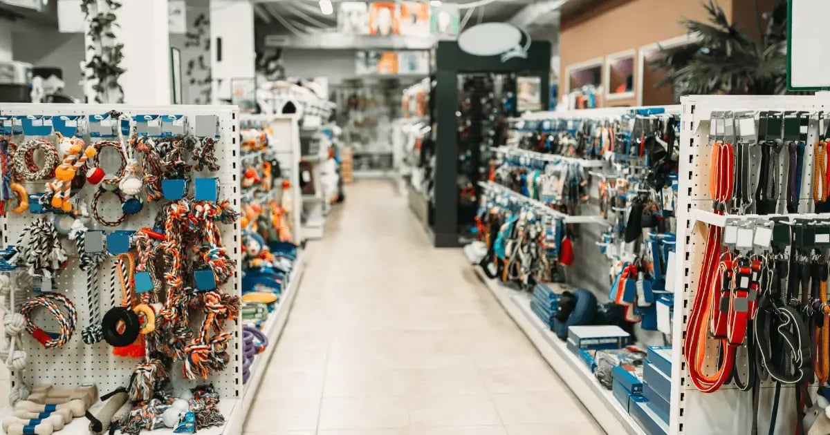PET GUIDE A Comprehensive Pet Store Product List_GUIDE